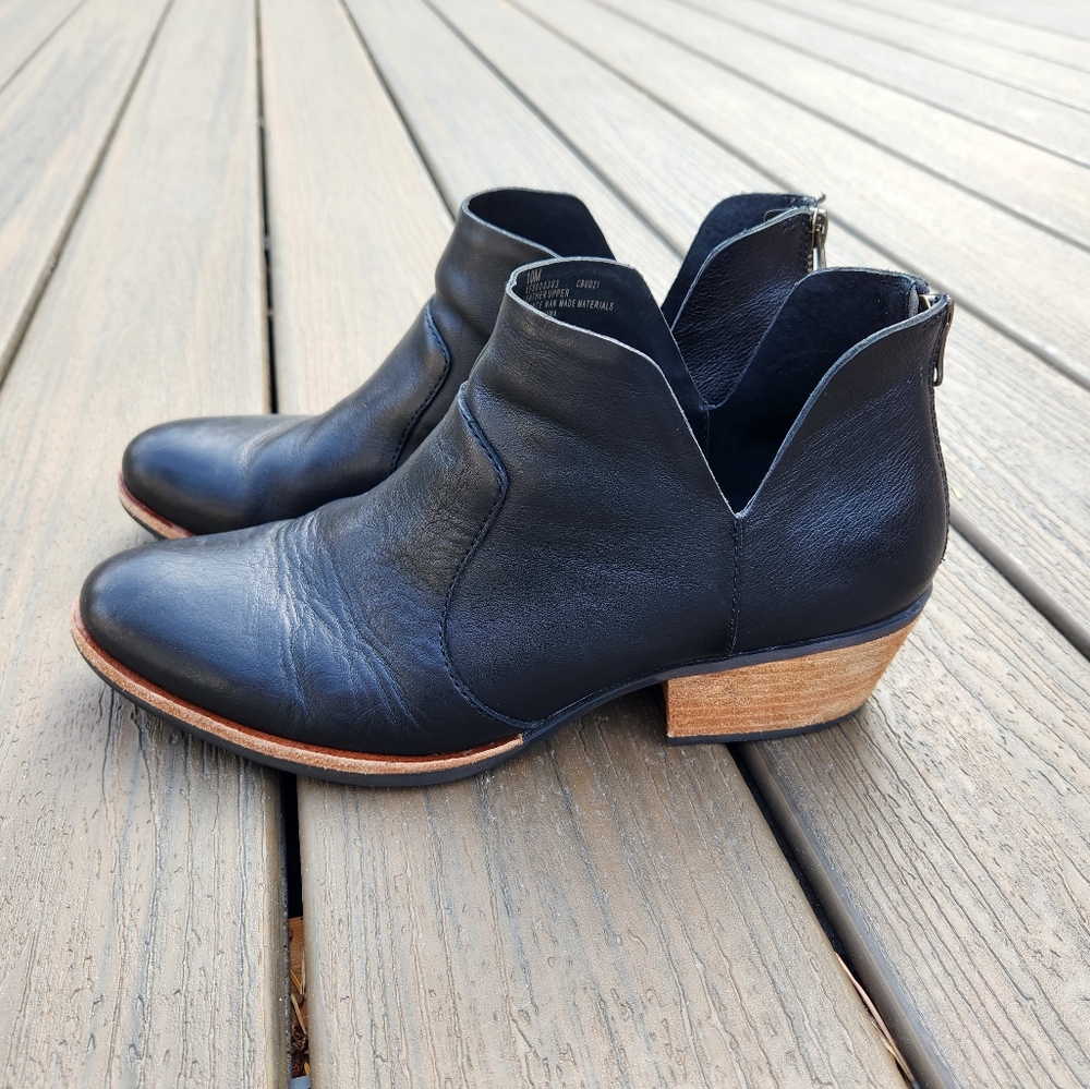 Kork-Ease womens size 10 booties